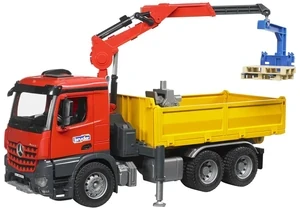 Bruder 3651 Mercedes-Benz Arocs Baustellen LKW mit Kran und Schaufelgreifer, ab 3 Jahren, Maße: 58,4 x 20,3 x 30,5 cm, Plastik & Kunststof
