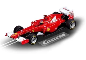 Carrera 20041361 Digital 143 Auto Ferrari 150° Italia Fernando Alonso, No. 5