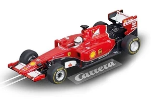Carrera 20041388 Digital 143 Auto Ferrari SF15-T, No. 5