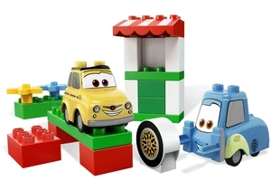 Lego 5818 DUPLO Disney Pixar Cars  Unterwegs mit Luigi und Guido