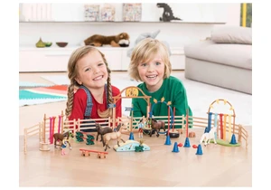 Schleich 42481  Farm World  Pony Agility Training